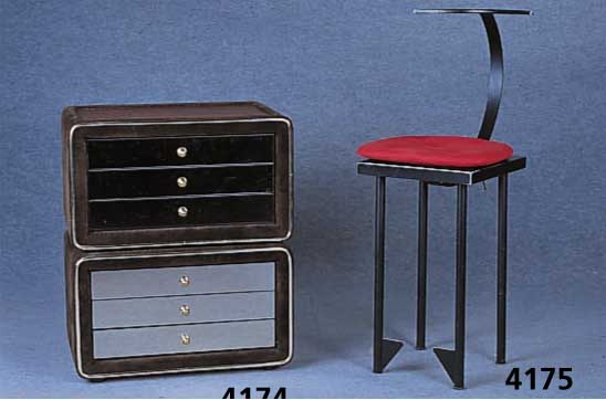 Designer Cocktailstuhl, wohl Italien 70er Jahre, Eisen handverlÖtet, geschwungen, in der Literatur Ähnlich abgebildet, sammelwÜrdig , ca. 102x35 ...