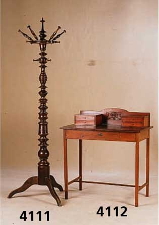 DamensekretÄr, deutsch, um 1910/15, Mahagoni und andere HÖlzer, Platte ergÄnzt, mit AltersschÄden bzw. rest.bedÜrftig,