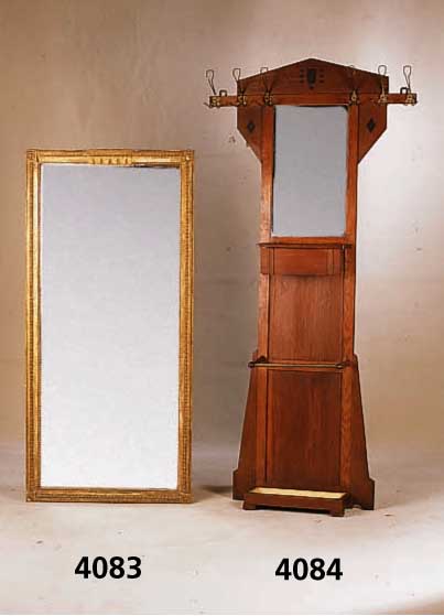 Gaderobe, deutsch, um 1903/05, Weichholz und Eiche, original BeschlÄge und AufhÄnger, starker Einfluß von Olbrich, facettiertes Glas , Teile ...