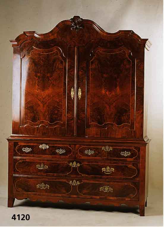 Vielzweckschrank, Holland, Korpus um 1750/60 , umgearbeitet um 1860/70 und 1950/60, Korpus Eiche massiv, Wurzelnußfurnier, Rosenholzintar sien, ...