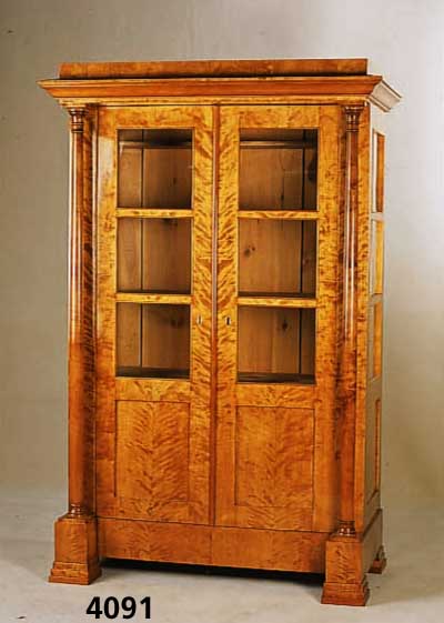 Vitrinenschrank, nach Vorbild von 1830, Korpus Weichholz und Birke, z.T. furniert und gespiegelt, StilmÖbel als Sammlerschrank zu verwenden, ...