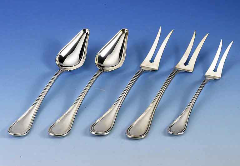 Set Vorlegeteile, 925er Silber, Neufaden, bestehend aus 2 gr. Fleischgabeln, 2 Vorlege- lÖffeln und 1 kl. Vorlegegabel, Gew. ca. 500 g