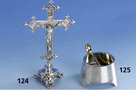 Kl. Standkreuz, 925er Silber, Modell um 1880, Ausformung spÄter, Deyle SchwÄbisch GmÜnd, ca. 85 g, H ca. 15 cm