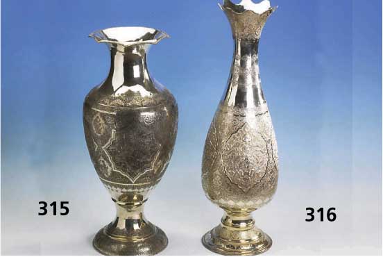 Balustervase, Persien 50er Jahre, Silber, reich zisiliert und punziert, reine Handar- beit, stilt. Ornamentik, Paradiesgartenmotiv, H. ca. 73 cm, ...