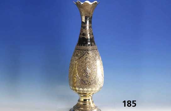Balustervase, Persien, 50re Jahre, Silber, reich zisiliert und punziert, reine Handar- beit, stiltyp. Ornamentik, Paradisgartenmotiv, H. ca. 73 ...