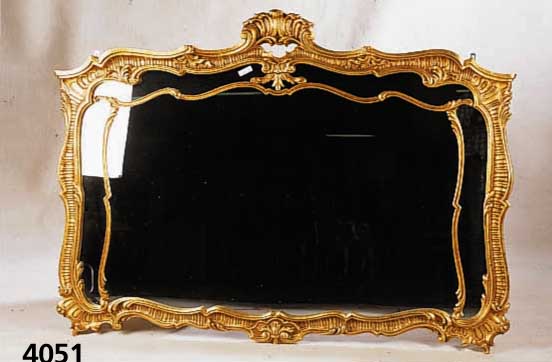 Spiegel, Italien, um 1970, reiche Schnitzer- eien aus dem Massivholz, vergoldet, schÖne schwere QualitÄt, ca. 121x164x6 cm