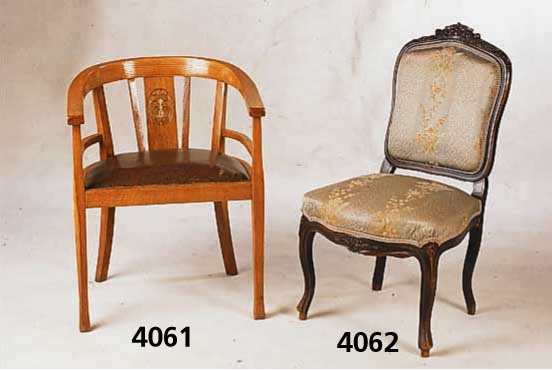 2 SchreibtischstÜhle, deutsch, um 1905, Jugendstil, Eiche massiv, Polsterung und Bezug neu, außerordentlich stabil, ca. 80x63x49 cm