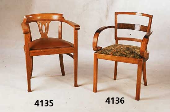 4 Stuhlsessel, deutsch, um 1929/34, Trage- teile z.T. Buche und Nußbaum massiv, Wurzel- nuß, sogenannte neue Sachlichkeit, mit leich- ten ...