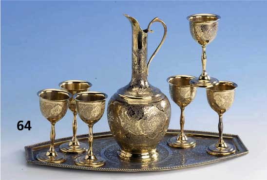 6 LikÖrkelche und Karaffe auf Tablett, Persien, Silber vergoldet, berieben, Kordel- verzierung, typ. Dekor, ca. 31 x 16.5 cm, H ca. 10/21 cm, ...