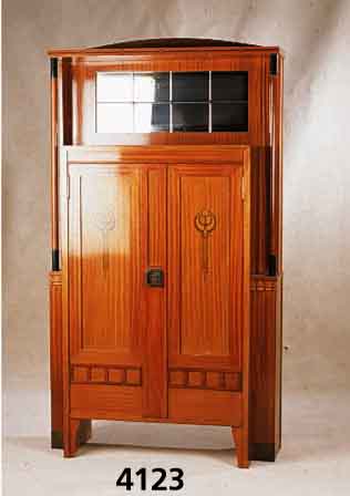 Vertiko, deutsch, um 1902/04, NÄhe Darmstadt , Jugendstil, Mahagonifurnier, Einlegearbeiten mit Perlmutt und verschiedenen EdlehÖlzern, z.T. ...