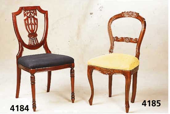 4 StÜhle, England, nach Vorbild des englisch /indischen Kolonialstils von 1880, Mahagoni, RÜcken mit Flachschnitzerei, ca. 99x52x46 cm, Sh. ca. ...