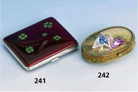 Zigarettenetui mit Email, Österreich um 1890, 830er Silber, innenvergoldet, Meistermarke GAS, außen guill. und rot emaill., mit 5 ...