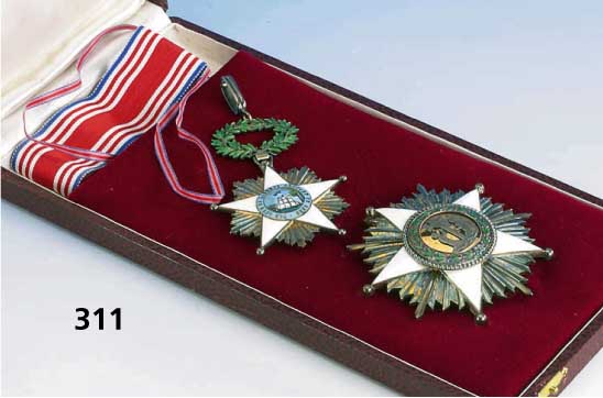 Amerikanischer Verdienstorden nach 1950, Silber, bt. emaill., Juwelieranfertigung Chobillon Paris, Pilgrim's Father, best. aus: Großkreuz, ...