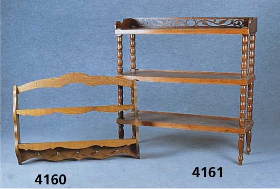 Tellerboard, deutsch, 70er Jahre, Eiche massiv, qualitÄtvolle Arbeit, auch als BÜcher- regal verwendbar, Gebrauchsspuren, ca. 69x96x 11 cm
