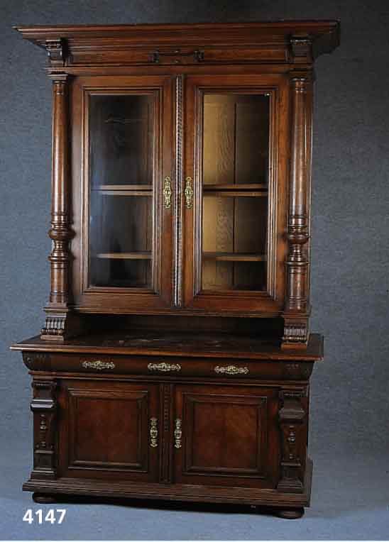 Vielzweckaufsatzschrank, deutsch, um 1890, Korpus Weichholz, Eiche massiv, 3/4-SÄulen massiv gedrechselt, VelutenabschlÜsse, Schup- ...