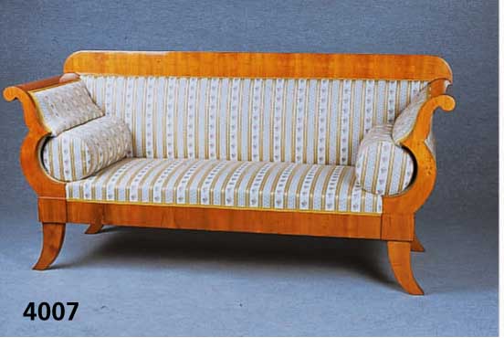 Sofa im Biedermeierstil, Korpus Weichholz, Kischbaum massiv, Kirschbaumfurnier gespiegelt , nach dem Vorbild von 1830/40, wohnfertig, elegant, ...