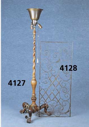 Fensterverkleidung, deutsch/Frankreich, um 1925/30, Messing, Rocaillen, frei verlÖtet, sparsame Blumenverzierung, Romben, schwere QualtiÄt, ca. ...