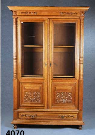 Vielzweckschrank, deutsch, um 1890, GrÜnder- zeit, Korpus Weichholz und Eiche, Eichefurnier , aufgesetzte Leisten, 3-fach gestuft, teil- weise ...