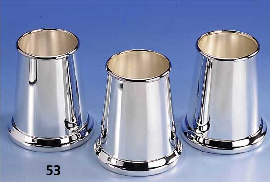 Konvolut ca. 124 Stiftehalter, Metall ver- silbert, H. ca. 9,5 cm, alle im Orig.-Kar- ton, (SW EUR 4386,-)