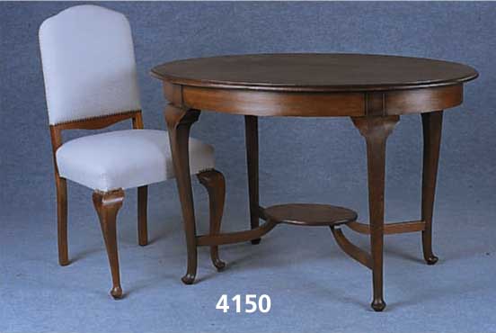 Ovaler Tisch, im Chippendalestil, Eiche massiv, Eichefurnier, 4-beinig, versprosst, dazu passend 4 StÜhle, Eiche massiv, Bezug 60er/70er Jahre, ...