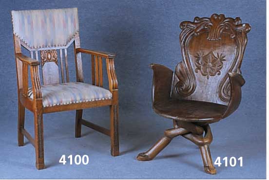 Armlehnstuhl, deutsch, um 1902/04, Eiche massiv, Seiten und RÜckenlehnen versprosst, sparsame Schnitzerei, an Beinen und RÜckenleh- ne, abstrakt ...
