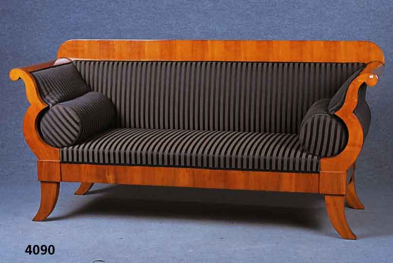 Sofa, im Biedermeierstil, Korpus Weichholz, Kirschbaum massiv, Kirschbaumfurnier gespie- gelt, nach Vorbild von 1830/40, wohnfertig, elegant, ...