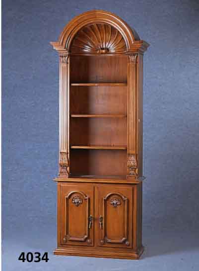 Grottenschrank, Italien/Florenz, Oberteil mit Muschelverzierung, 4-fach abgesetzt, Lisenen 3-fach gerillt, Akantusblattverzierung , Unterteil ...