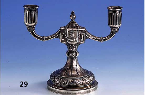 Kerzenleuchter, deutsch um 1903, 800er Silber, sign. R. Rehfeld, Koch & Berg- feld, klassizistisch, Girlandendekor, H 18 cm, B ca. 21 cm, (SW EUR ...