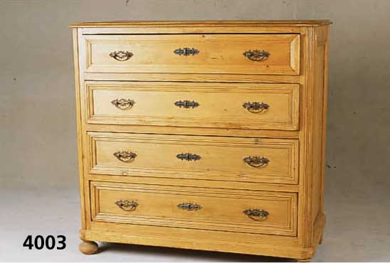 Herrenkommode, deutsch, um 1880/90, Kiefer massiv, ausgesuchtes Holz, sehr gut abgelagert , Zierleiste doppelt geschweift und gerillt, original ...