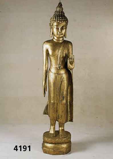 Buddhafigur, Burma/Thailand, Holz, in der Handbewegung der Lehre, nach Vorbild des 16. Jahrhunderts, goldfarben staffiert, minimal beschÄdigt, ...