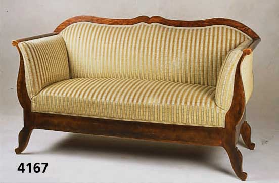 Sofa, deutsch, um 1845/50, Korpus Weichholz, RÜster massiv, Polster aus der Zeit, Bezug spÄter, Gebrauchsspuren, leicht schwundrissig, ...