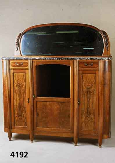 Spiegelanrichte, Frankreich, um 1925, sehr große NÄhe zu Majorelle, Nancy, Korpus Eiche massiv, Buche, Weichholz, auf Rahmen gearbei- tet, ...