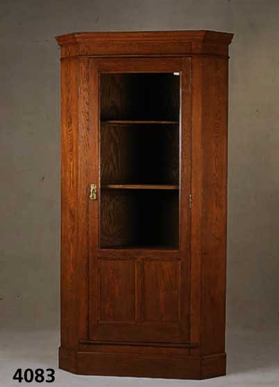 Eckschrank, deutsch, um 1905/10, Jugendstil, Korpus Weichholz, Eiche massiv, original BeschlÄge, Kugelschloß, EinlegebÖden sekundÄr, Oberteil ...