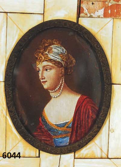 Miniaturmalerei, deutsch, um 1900, Rahmen Elfenbein, Portrait einer Dame, feine qualitÄtvolle Malerei, feines Inkarnat, hohe Stofflichkeit, ca. ...