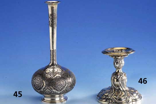 Vase, Persien um 1960, Silber ca. 365 g, Wandung reich graviert mit Arabesken, punziert und ziseliert, stiltyp.