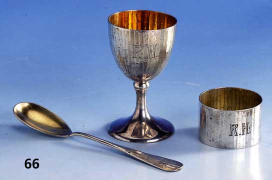 Taufgeschenk, W. Binder SchwÄbisch GmÜnd um 1900, 800er Silber, Treibarbeit, Reste alter Vergoldung, Bes.-Monogr. R.H., best. aus Eierbecher, ...