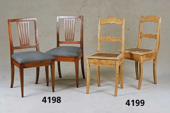 6 SpÄtbiedermeierstÜhle, deutsch, um 1860/70, Kirschbaum und RÜster massiv, zum Teil ge- bleicht, leicht geschwungene Beine, RÜckenleh- ne ...
