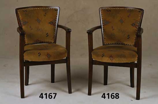 ArtDeco-Stuhlsessel, deutsch, um 1930/35, Gestell Eiche massiv, Front in sich leicht gebogen, gute Spannung, BezÜge spÄter aber stilecht, ...