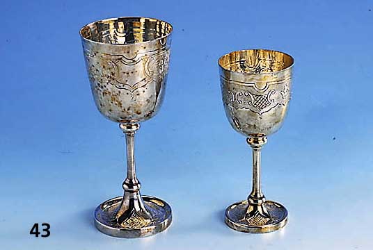 2 Weinlkelche, 925er Silber, zus. ca. 350 g , aufwendig graviert, schwere AusfÜhrung, Meistermarke Preben Salomonsen, Kopenhagen, H ca. 14 bzw. ...