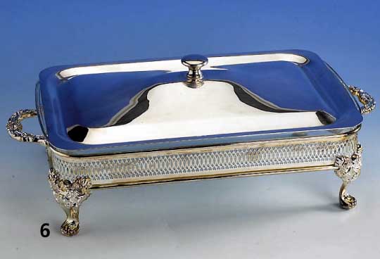 DeckelschÜssel mit Glaseinsatz, Metall versilbert, Durchbrucharbeit, auf 4 FÜßen stehend, ca. 19 x 46 x 24 cm
