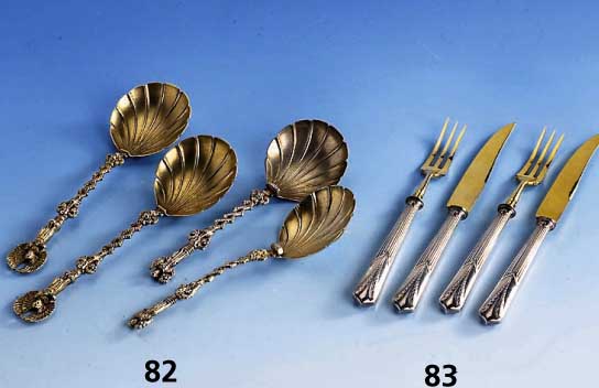 Konvolut 2 x 2 BranntweinlÖffel, Kopenhagen um 1900, 830er Silber vergoldet, 2 x P. Hertz, 2 x Wardeinmarke Sigsgard, Griffenden mit Horusfalke, ...