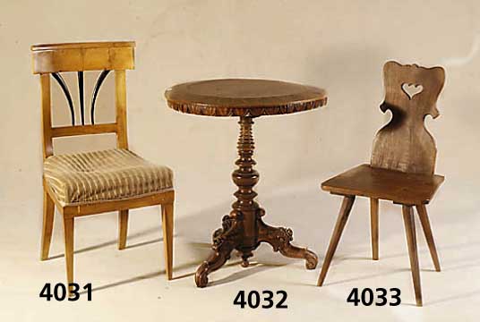 PfeilerschrÄnkchen, deutsch, um 1840, 2-schÜbig, Kastenfassung, Wurzelnußfurnier, durchgehendes Furnierbild, minimal beschÄdigt, Platte im ...