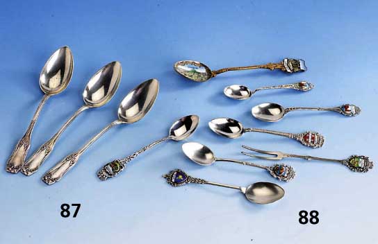 6 Jugendstil-KaffeelÖffel, Bruckmann & SÖhne Heilbronn um 1900, 800er Silber, typischer floraler Jugendstildekor in symm. Aufbau, Bes.-Monogr., ...