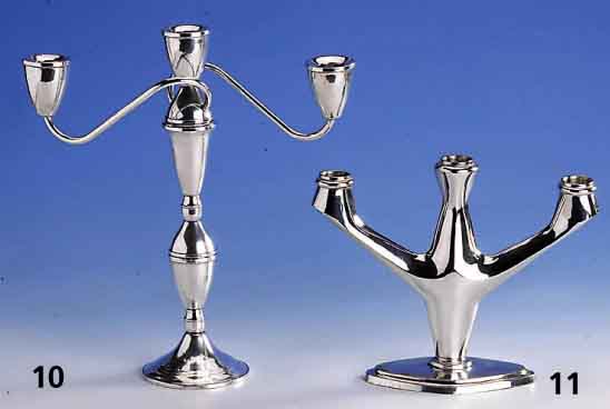 Kerzenleuchter mit 3 Brennstellen, deutsch um 1965, 925er Silber, Bodenplatte Metall, H ca. 19 cm, B ca. 23 cm