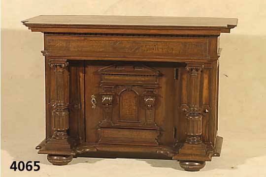 Schrankaufsatz, deutsch/Ulm, um 1870, im Stil des ausgehenden 16./17. Jhds., Korpus (z.T. 18. Jhd.) Weichholz, Leisten und Ausla- dungen um 1860 ...