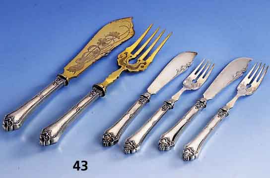 Fischbesteck fÜr 8 Personen, deutsch um 1900, Vereinigte Silberwaren Fabriken A.G., DÜsseldorf, 800er Silber, Rokoko-Dekor mit strengem ...