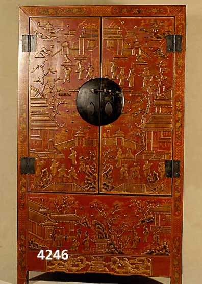 Vielzweckschrank, China, nach dem Vorbild des 18. Jhd., Weichholz, Rotlack z.T. gehÖht, teilvergoldet, reiche Darstellung von GlÜcks- szenerien, ...