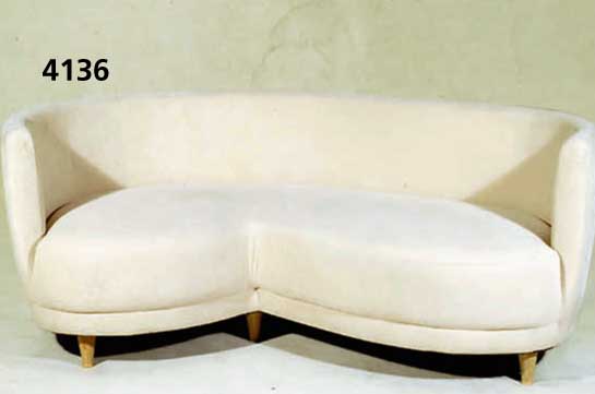 Couch, wohl Italien, 80er/90er Jahre, bezeichnet Ligne Roset, Anordnung zum Sitzen und Liegen in asymetrischer Halbrundung, Sitz organische ...