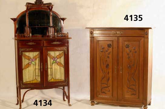 Vertiko, deutsch, um 1900/02, wohl Worms, Jugendstil, Korpus Weichholz, Mahagoni massiv, Mahagonifurnier, rÖtlich gebeizt, Arbeitsteile Eiche ...