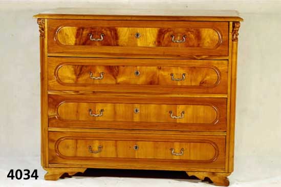 Kommode, deutsch, um 1870/80, Kirschholz massiv, Kirschholzfurnier, vierschÜbig, Schubladen und Seiten in Rahmenbauweise, Be- schlÄge ergÄnzt, ...